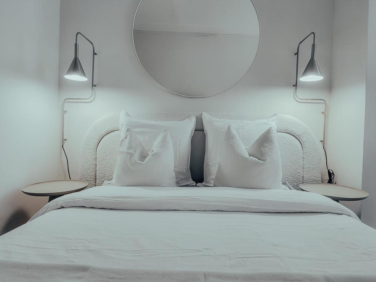 Suite Onega Lyon Ngoại thất bức ảnh