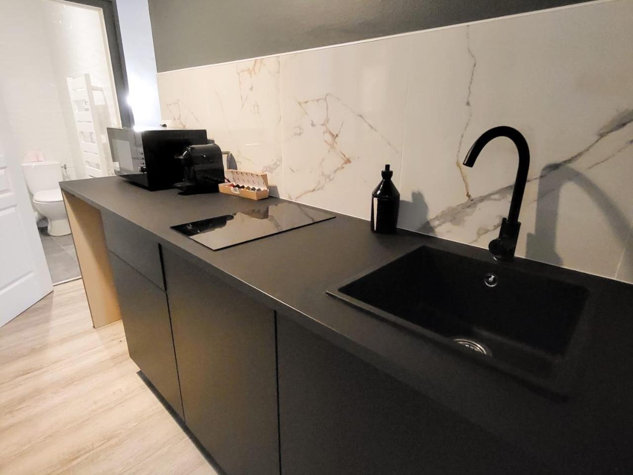 Suite Onega Lyon Ngoại thất bức ảnh