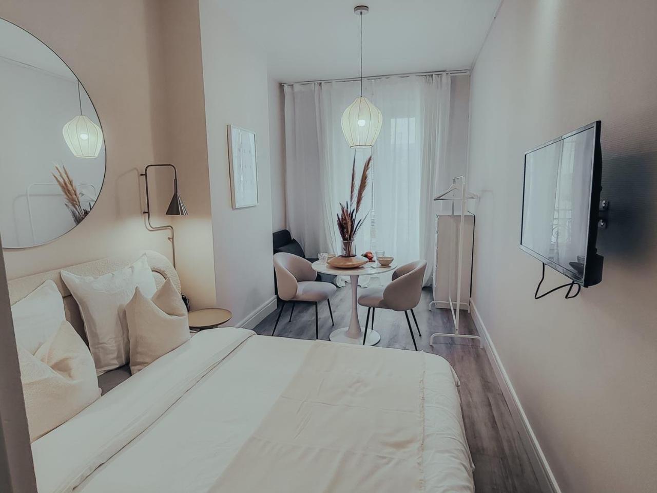 Suite Onega Lyon Ngoại thất bức ảnh